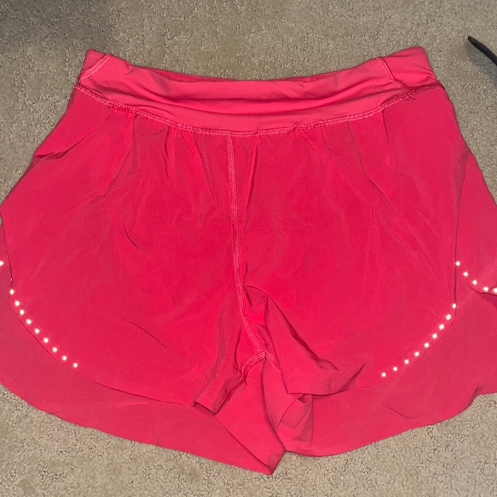 Fast and Free High rise 3 in shorts